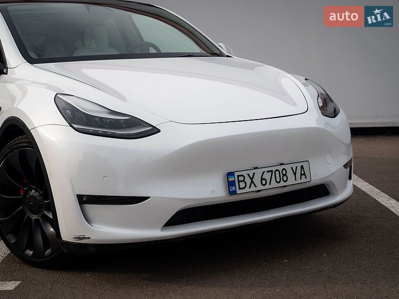 Внедорожник / Кроссовер Tesla Model Y 2020 в Хмельницком