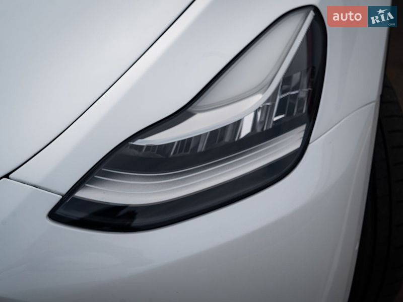 Позашляховик / Кросовер Tesla Model Y 2020 в Хмельницькому