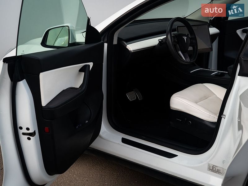 Позашляховик / Кросовер Tesla Model Y 2020 в Хмельницькому