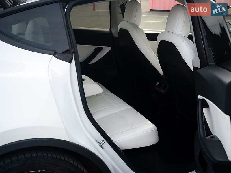 Внедорожник / Кроссовер Tesla Model Y 2020 в Хмельницком