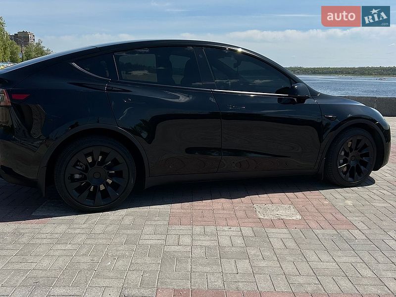 Внедорожник / Кроссовер Tesla Model Y 2022 в Запорожье