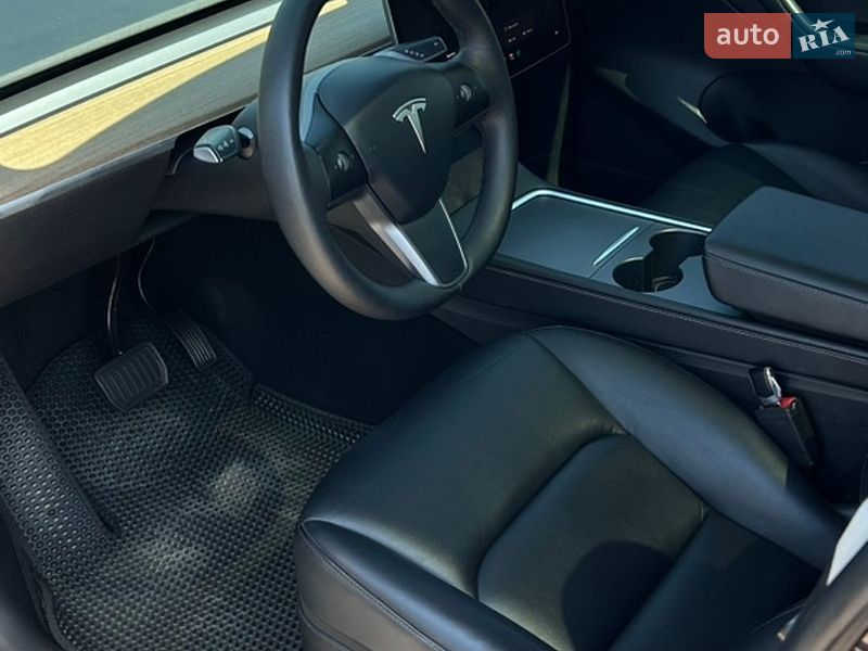 Внедорожник / Кроссовер Tesla Model Y 2022 в Запорожье