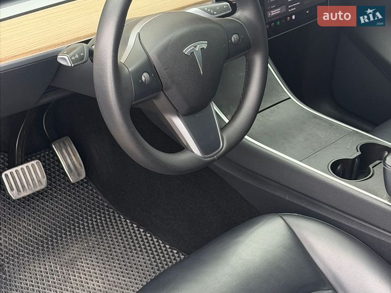 Позашляховик / Кросовер Tesla Model Y 2020 в Житомирі