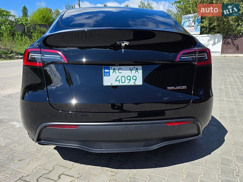 Внедорожник / Кроссовер Tesla Model Y 2023 в Луцке