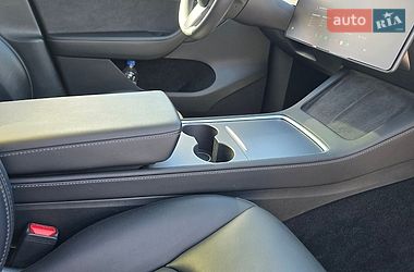 Внедорожник / Кроссовер Tesla Model Y 2023 в Луцке