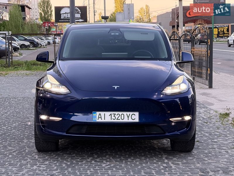 Внедорожник / Кроссовер Tesla Model Y 2022 в Киеве