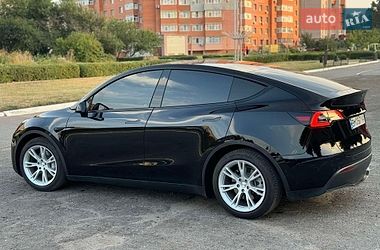 Позашляховик / Кросовер Tesla Model Y 2021 в Сумах