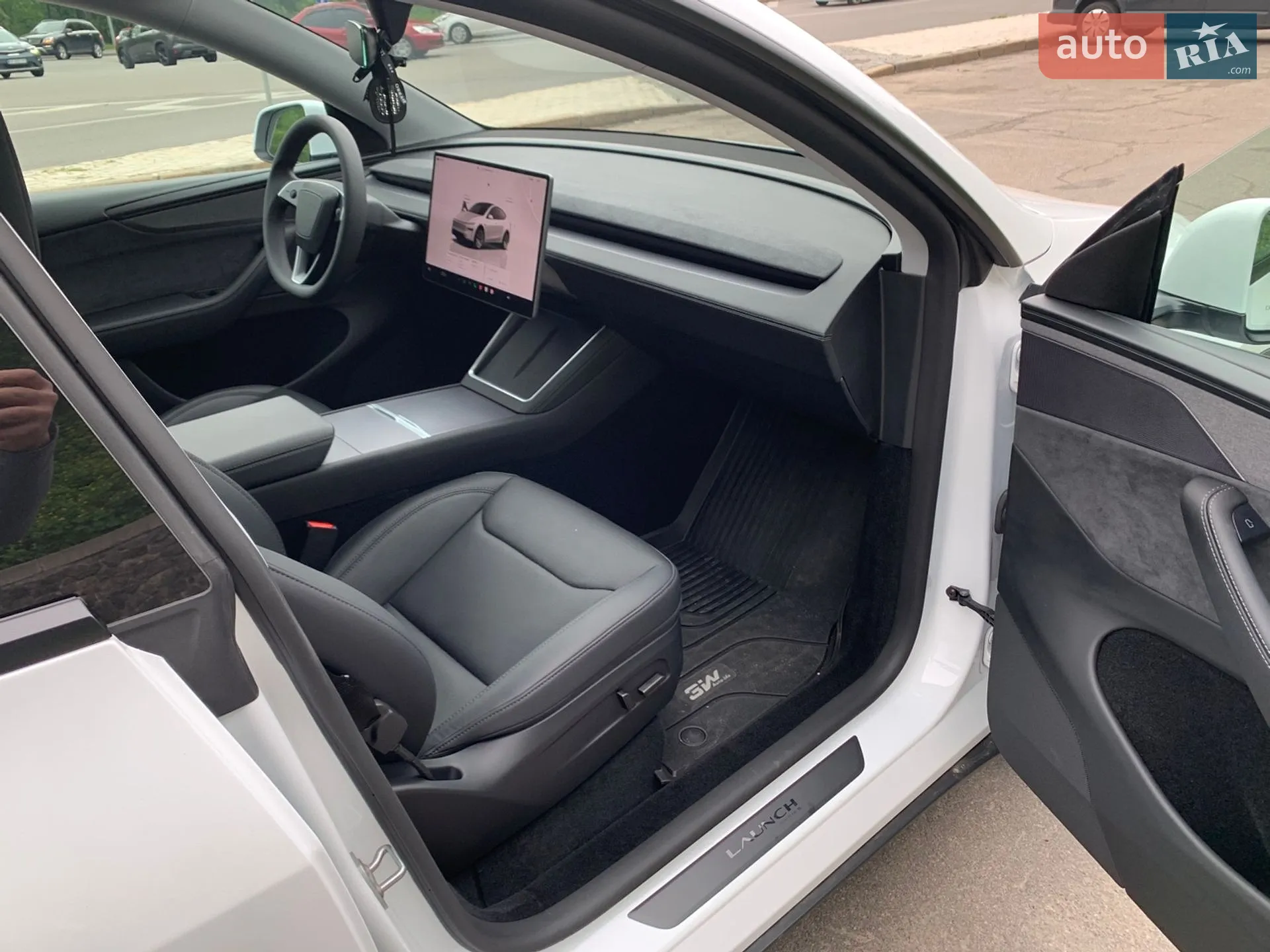 2025 Tesla Model Y - мініатюра 11