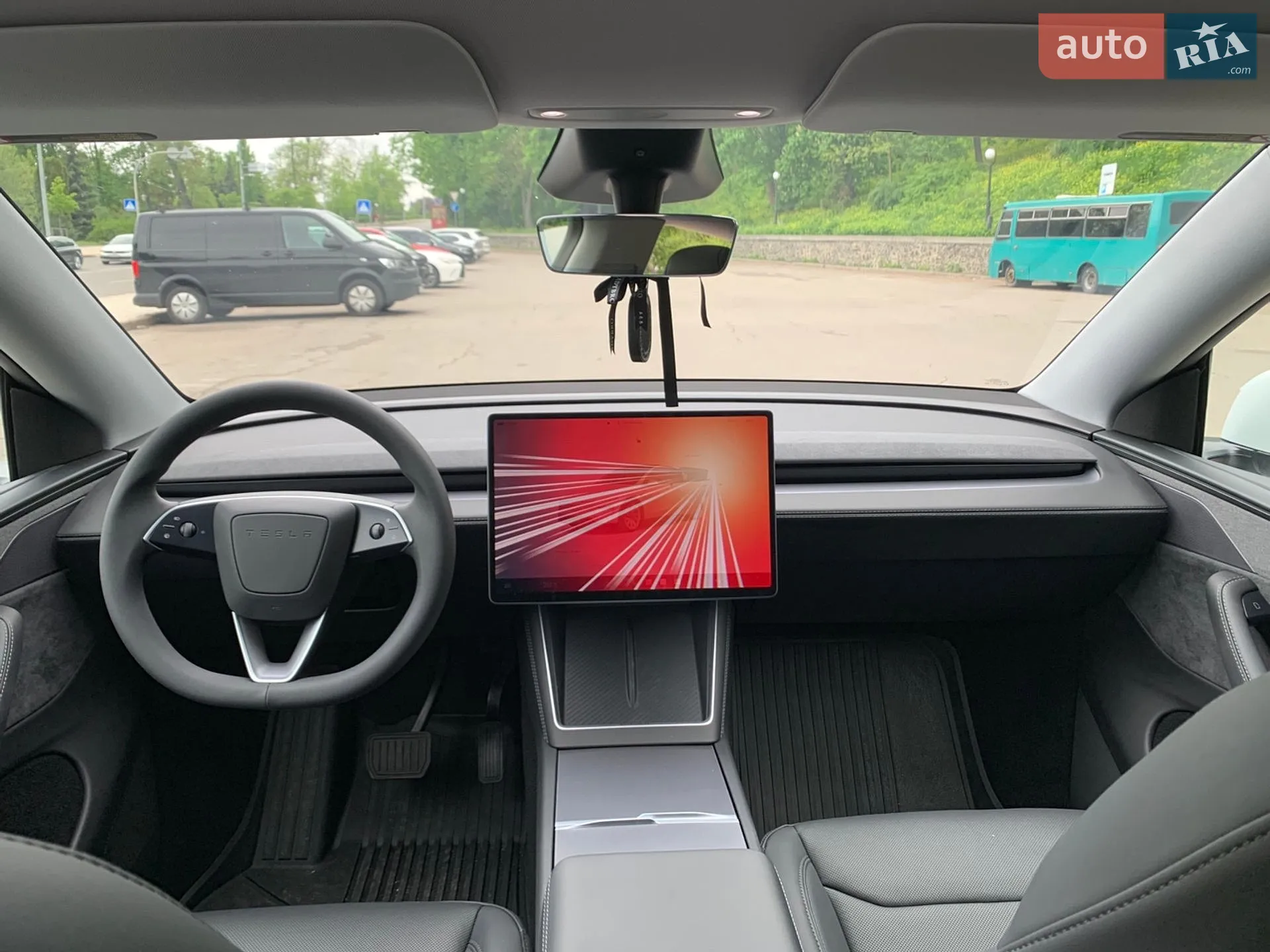 2025 Tesla Model Y - мініатюра 15