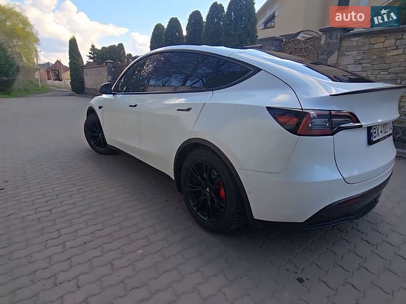 Внедорожник / Кроссовер Tesla Model Y 2022 в Хмельницком
