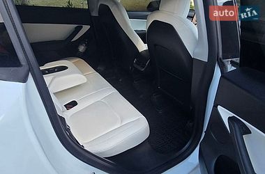 Внедорожник / Кроссовер Tesla Model Y 2022 в Хмельницком