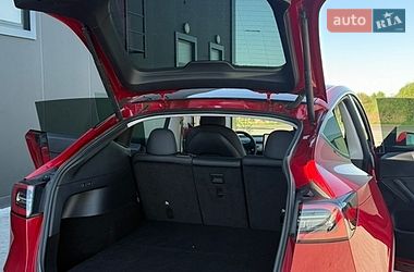Внедорожник / Кроссовер Tesla Model Y 2021 в Львове