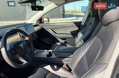 Внедорожник / Кроссовер Tesla Model Y 2021 в Львове