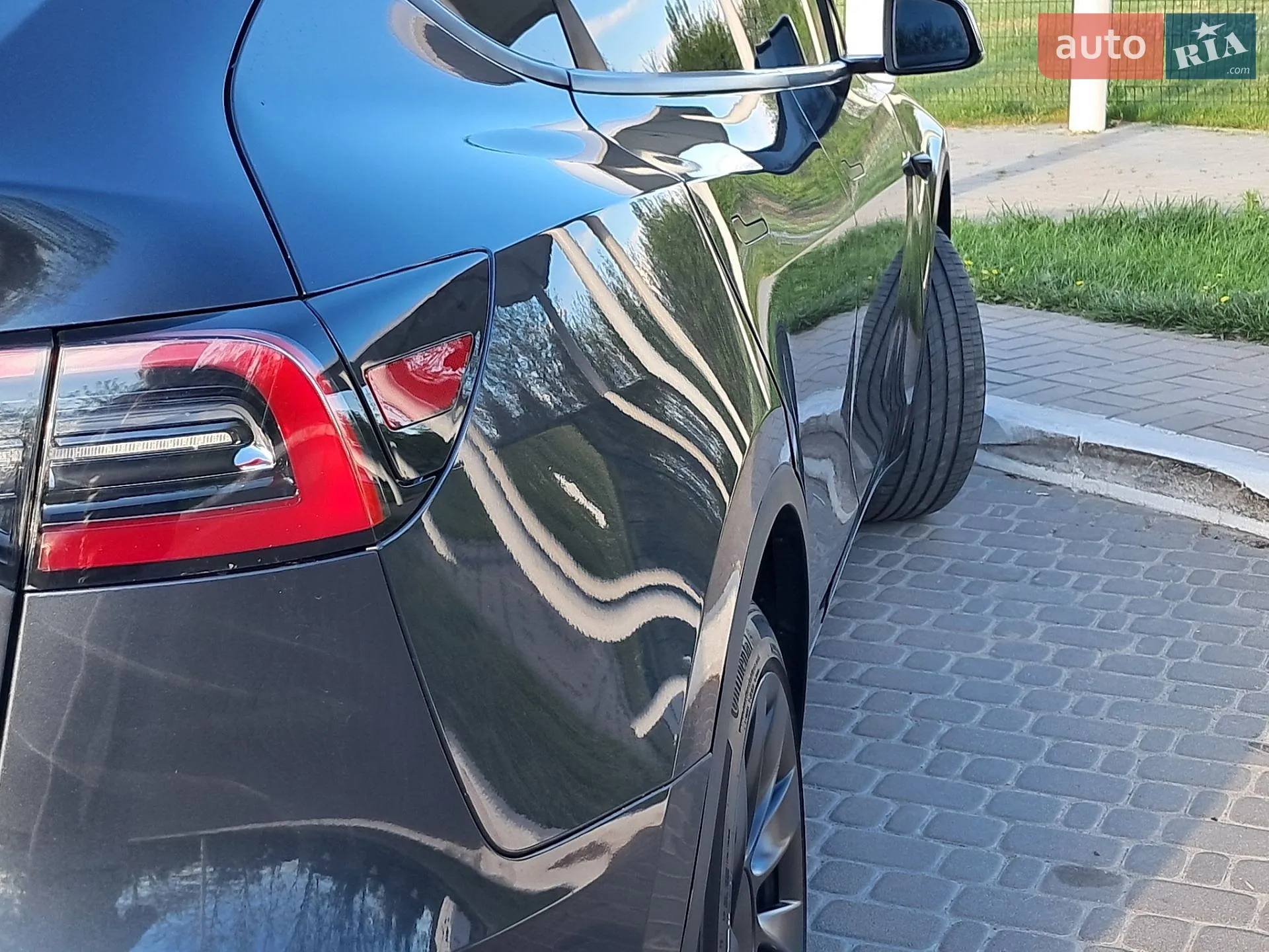 2024 Tesla Model Y - мініатюра 29