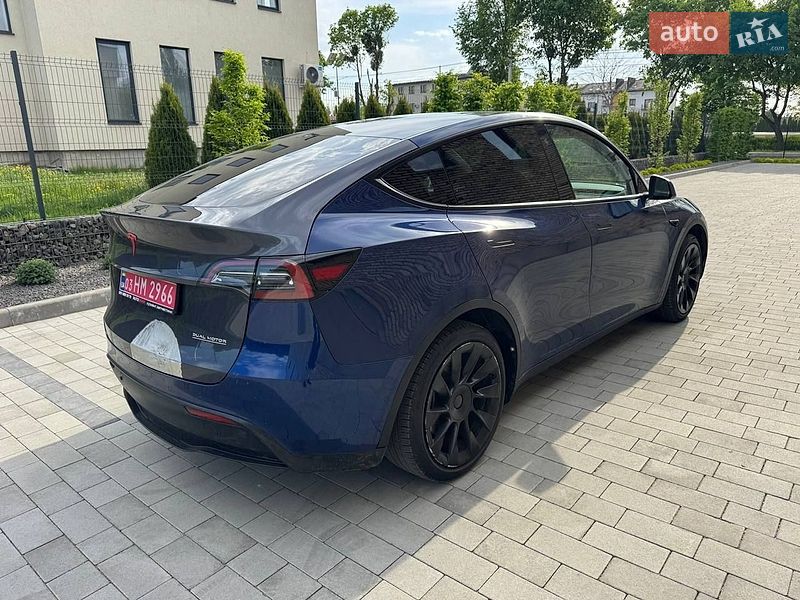 Внедорожник / Кроссовер Tesla Model Y 2021 в Луцке