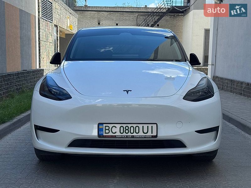 Внедорожник / Кроссовер Tesla Model Y 2023 в Львове