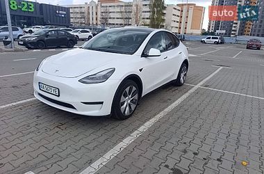 Внедорожник / Кроссовер Tesla Model Y 2024 в Киеве