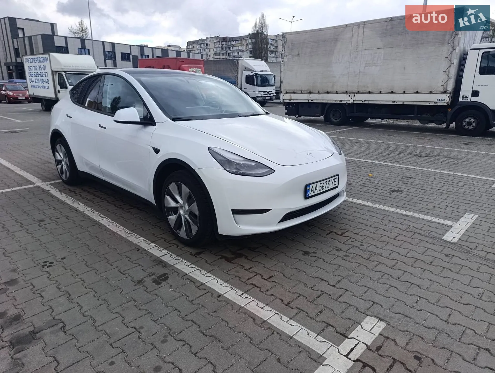 2024 Tesla Model Y - мініатюра 3