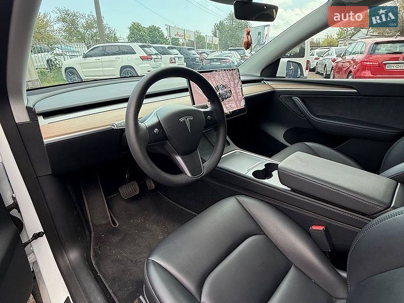 Внедорожник / Кроссовер Tesla Model Y 2023 в Одессе