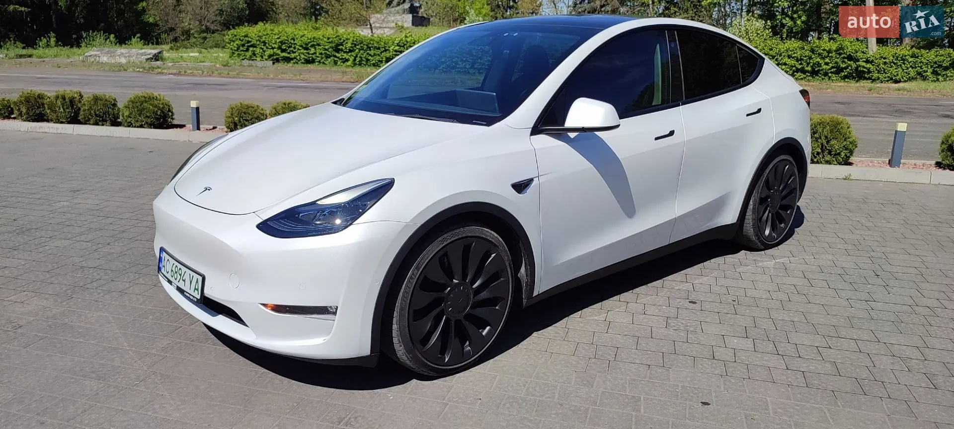2021 Tesla Model Y - фото 1