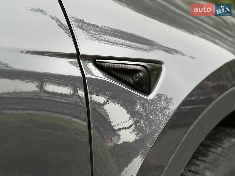 Внедорожник / Кроссовер Tesla Model Y 2021 в Львове