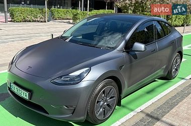 Внедорожник / Кроссовер Tesla Model Y 2023 в Киеве