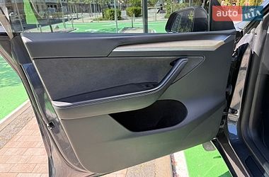 Внедорожник / Кроссовер Tesla Model Y 2023 в Киеве