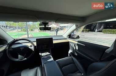 Внедорожник / Кроссовер Tesla Model Y 2023 в Киеве