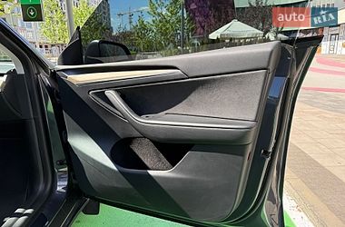 Внедорожник / Кроссовер Tesla Model Y 2023 в Киеве