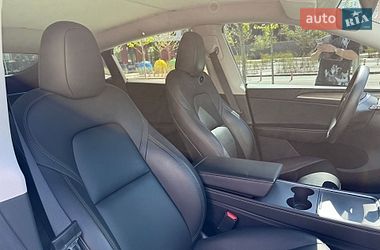 Внедорожник / Кроссовер Tesla Model Y 2023 в Киеве