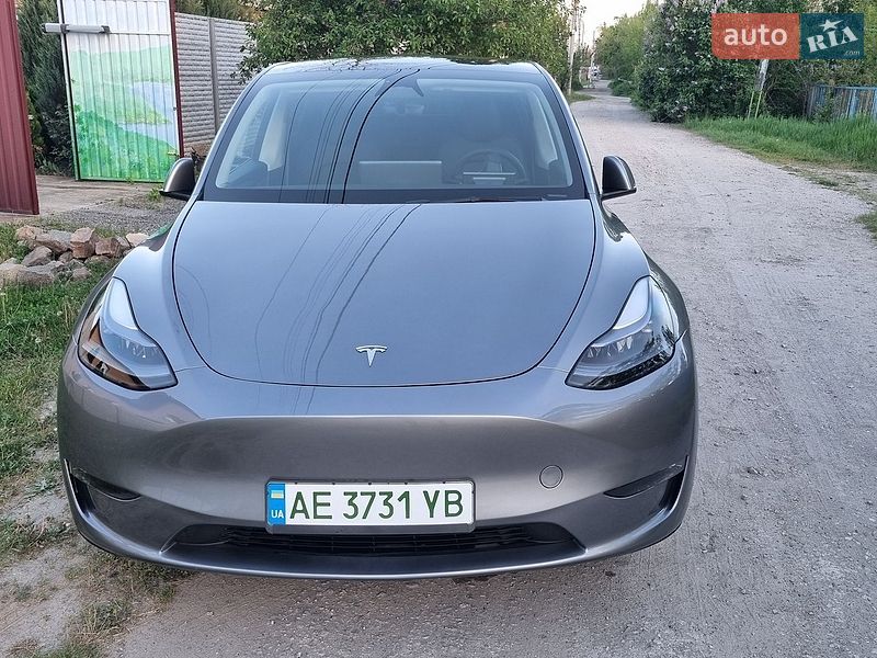 Позашляховик / Кросовер Tesla Model Y 2025 в Дніпрі