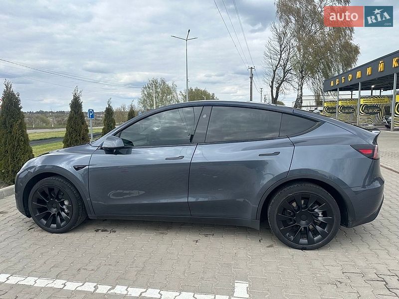 Позашляховик / Кросовер Tesla Model Y 2023 в Вінниці