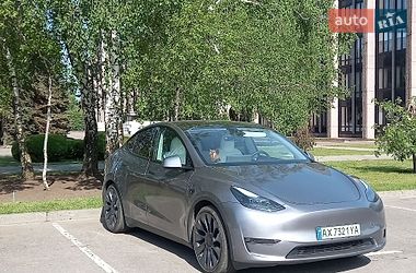 Позашляховик / Кросовер Tesla Model Y 2024 в Кривому Розі