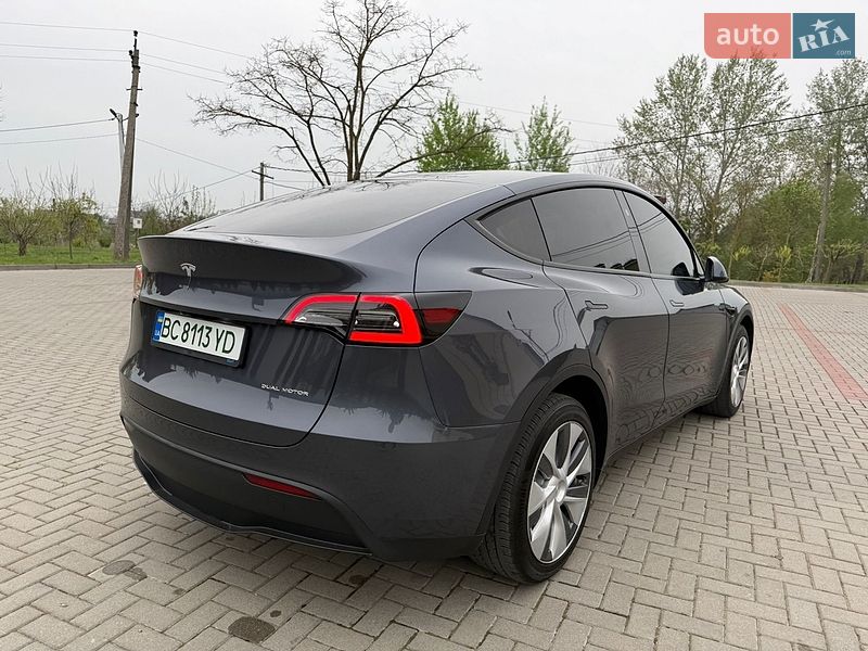 Позашляховик / Кросовер Tesla Model Y 2023 в Львові