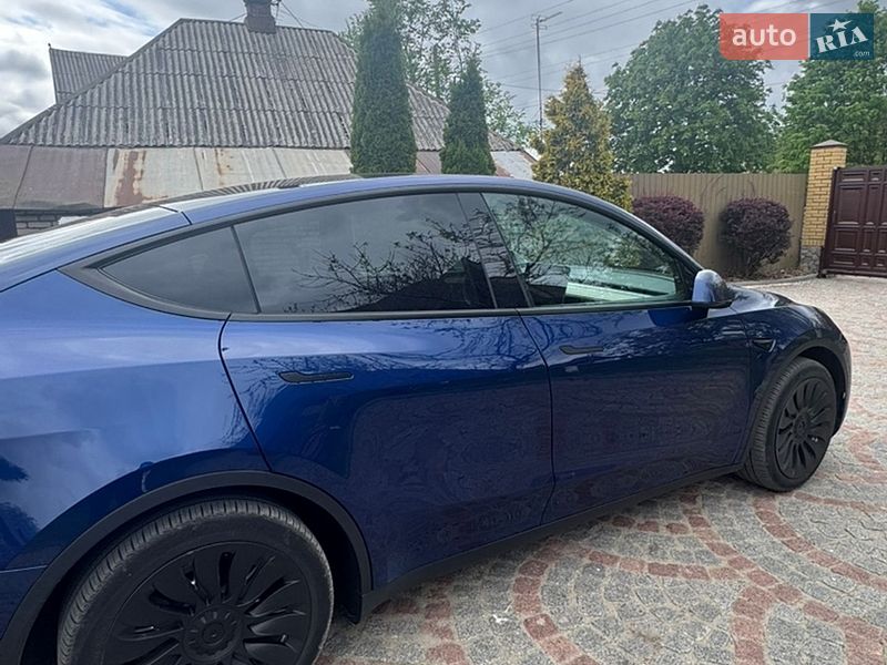 Внедорожник / Кроссовер Tesla Model Y 2024 в Харькове