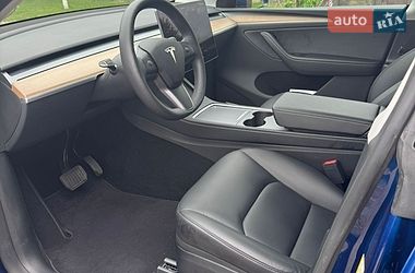 Внедорожник / Кроссовер Tesla Model Y 2024 в Харькове