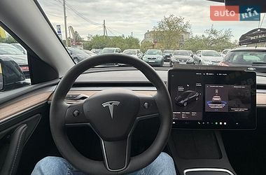 Позашляховик / Кросовер Tesla Model Y 2024 в Стрию