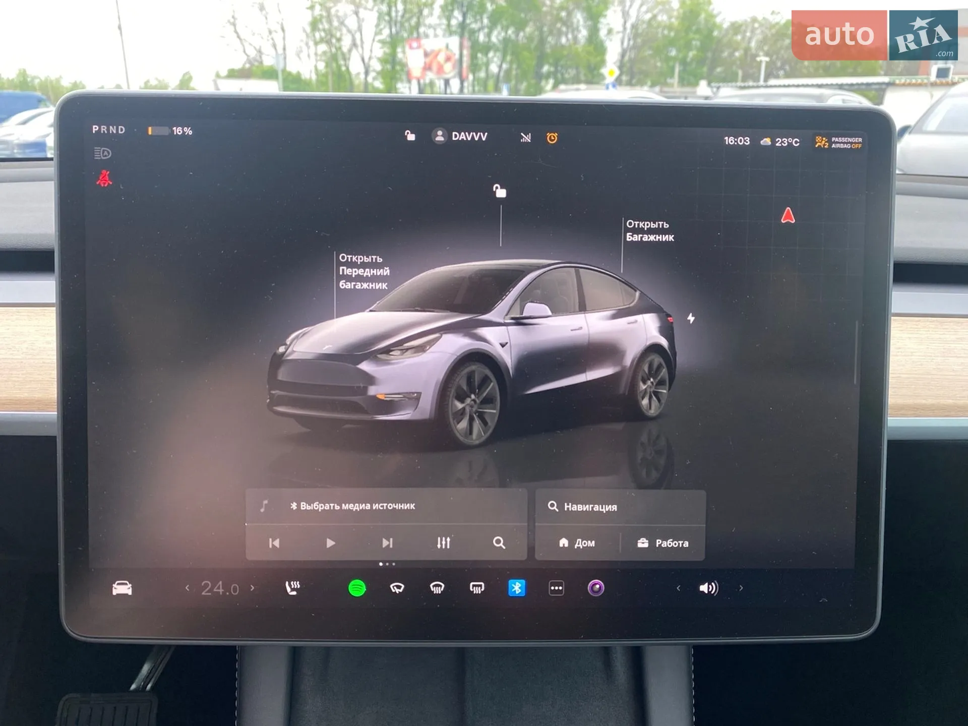 2024 Tesla Model Y - мініатюра 17