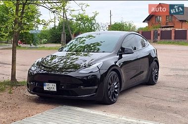 Позашляховик / Кросовер Tesla Model Y 2022 в Коростені