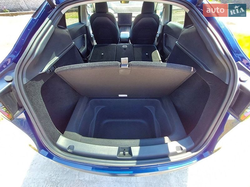 Внедорожник / Кроссовер Tesla Model Y 2024 в Днепре