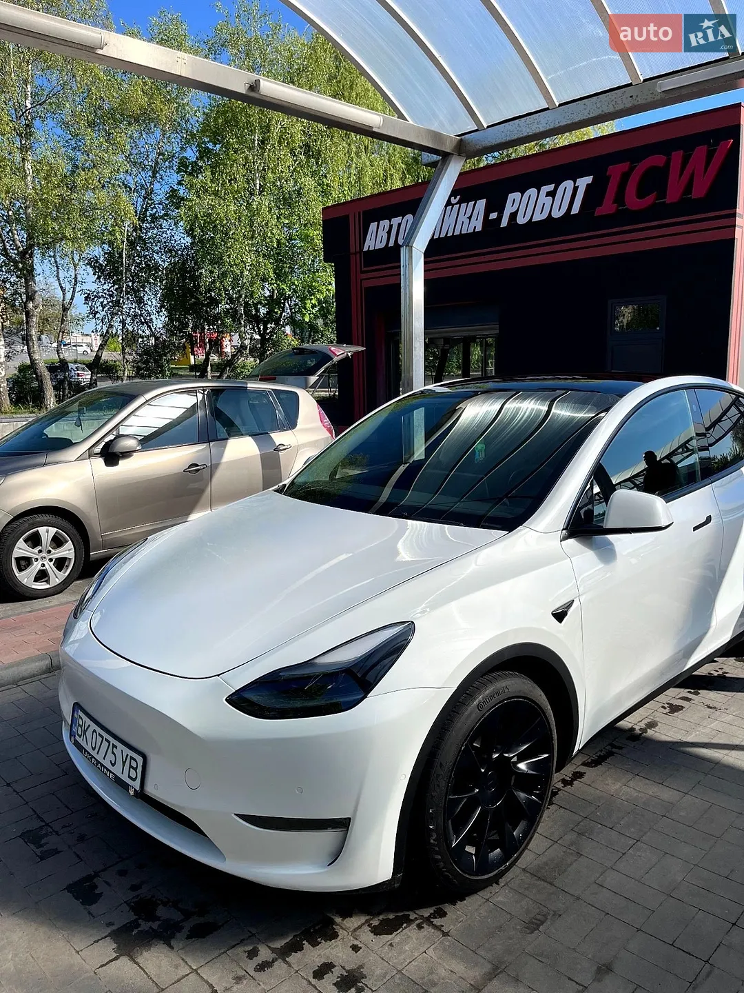 2022 Tesla Model Y - мініатюра 10