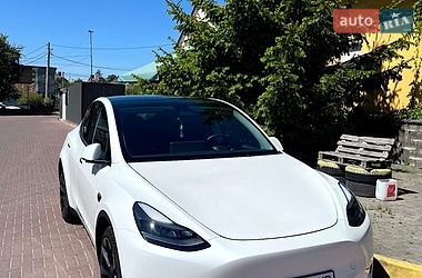 Внедорожник / Кроссовер Tesla Model Y 2022 в Ровно
