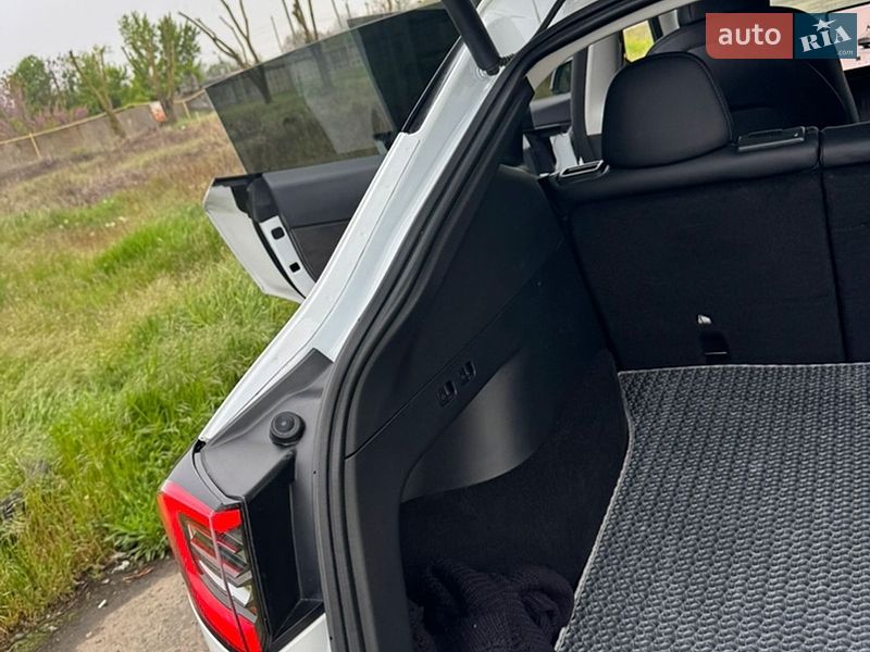 Внедорожник / Кроссовер Tesla Model Y 2022 в Одессе