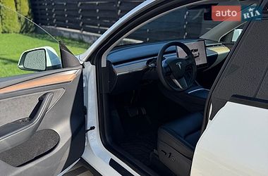 Позашляховик / Кросовер Tesla Model Y 2023 в Києві