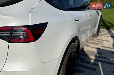 Позашляховик / Кросовер Tesla Model Y 2023 в Києві