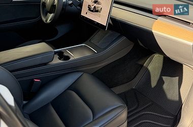 Позашляховик / Кросовер Tesla Model Y 2023 в Києві