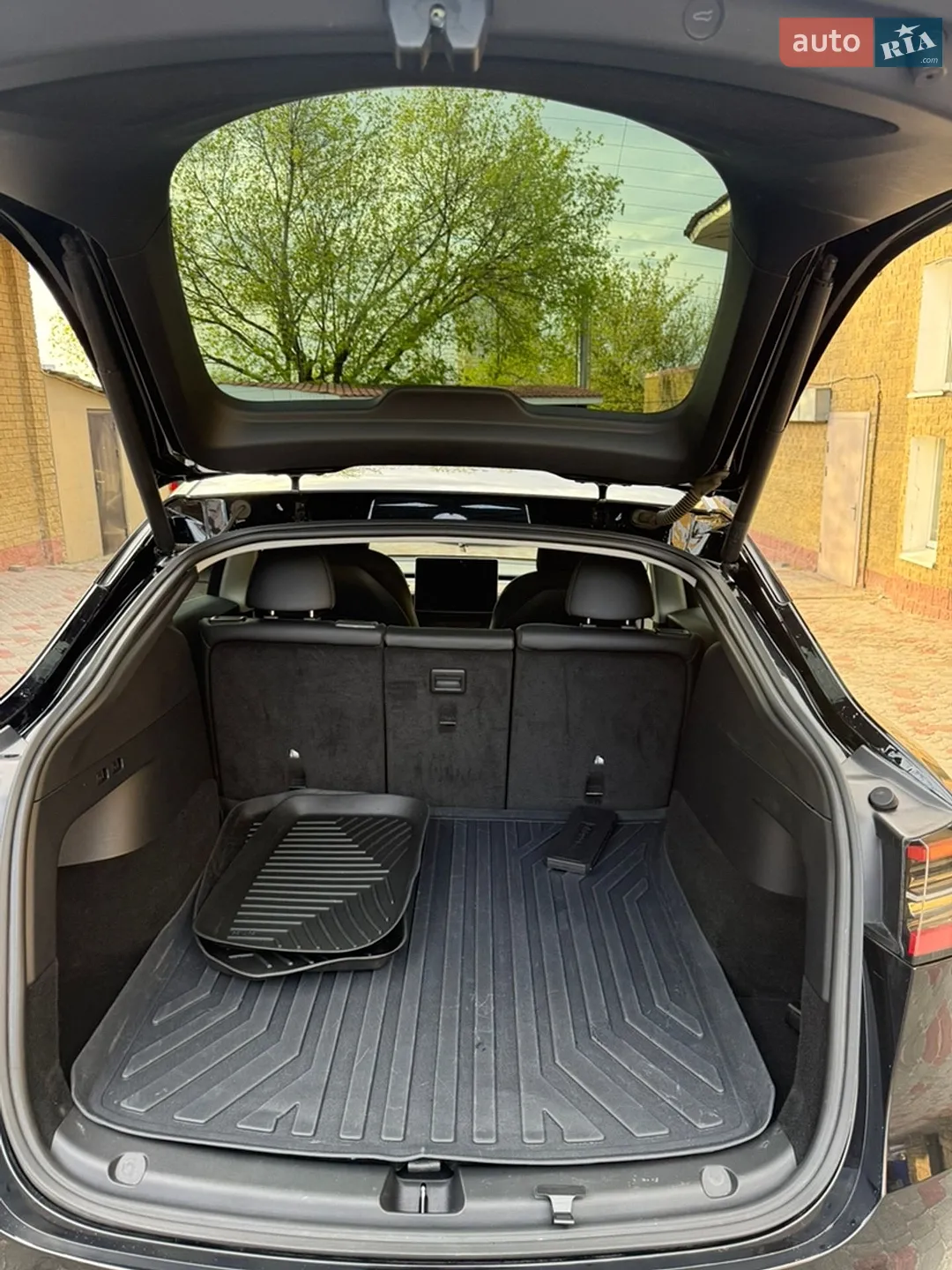 2021 Tesla Model Y - мініатюра 10