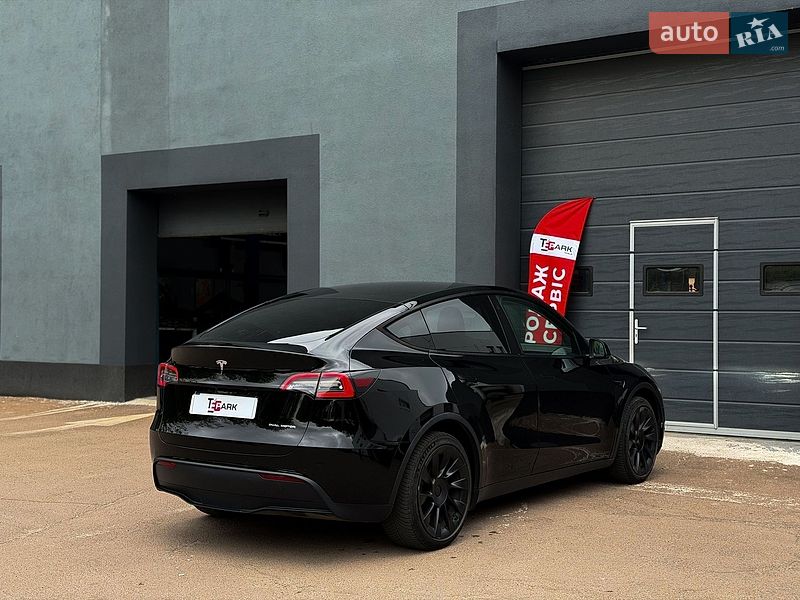 Внедорожник / Кроссовер Tesla Model Y 2021 в Киеве