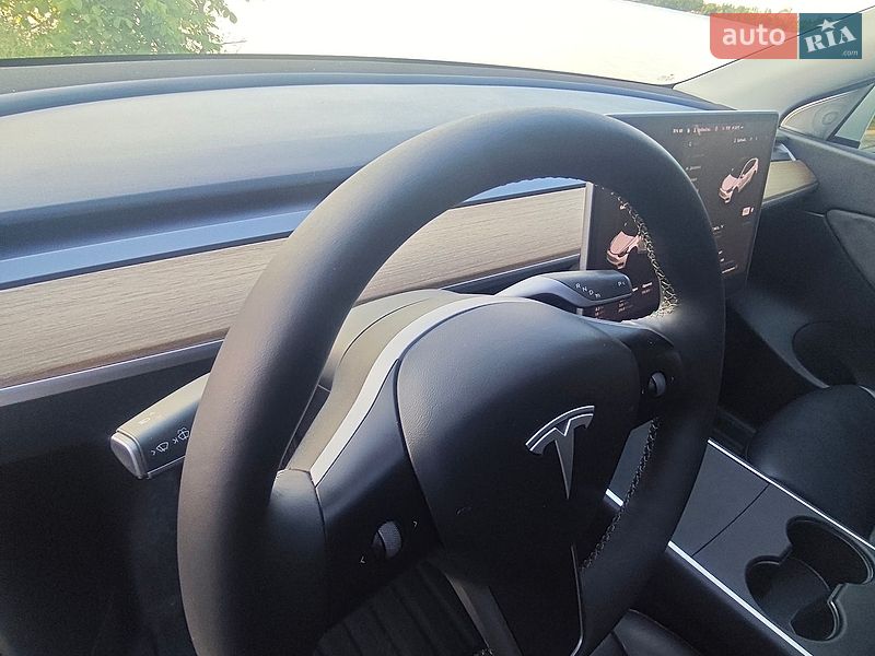 Позашляховик / Кросовер Tesla Model Y 2020 в Дніпрі фото 18 Позашляховик / Кросовер Tesla Model Y 2020 в Дніпрі