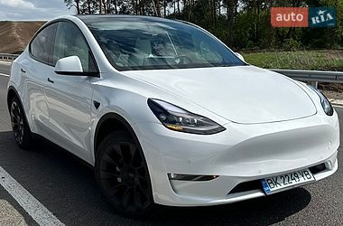 Внедорожник / Кроссовер Tesla Model Y 2021 в Ровно